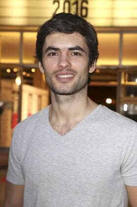 Nik Xhelilaj bei der Eröffnung des Filmfestivals achtung berlin - new berlin film award mit dem Film Mann im Spagat: Pace, Cowboy, Pace im Kino International. Berlin, 13.04.2016 Foto:xS.xGabschx xFuturexImage