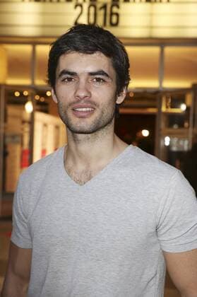 Nik Xhelilaj bei der Eröffnung des Filmfestivals achtung berlin - new berlin film award mit dem Film Mann im Spagat: Pace, Cowboy, Pace im Kino International. Berlin, 13.04.2016 Foto:xS.xGabschx xFuturexImage