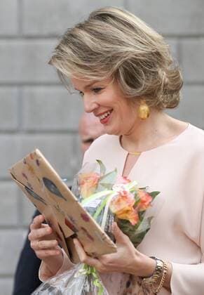 Belgien: Königin Mathilde besucht Preisverleihung in Brüssel Queen Mathilde of Belgium pictured after the Baillet Latour Health Prize 2016 ceremony in attendance of the Queen, on Thursday 14 April 2016, at the Palace of Academia in Brussels.  VIRGINIExLEFOUR 04832202