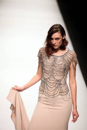 (160415) -- SHANGHAI, April 14, 2016 -- A model presents a creation by the Turkish brand Tarik Ediz during the Shanghai Fashion Week in Shanghai, east China, April 14, 2016. ) (ry) CHINA-SHANGHAI-FASHION WEEK (CN) ZhuangxYi 