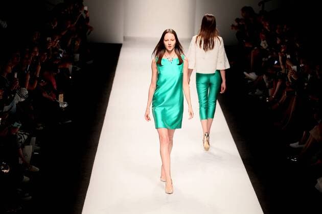 (160415) -- SHANGHAI, April 14, 2016 -- Models present creations by the brand Lacava during the Shanghai Fashion Week in Shanghai, east China, April 14, 2016. ) (ry) CHINA-SHANGHAI-FASHION WEEK (CN) ZhuangxYi 