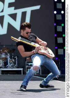 April 17, 2016 - Fort Lauderdale, Florida, United States - Singer Chase Bryant performs onstage during the 2016 Tortuga Music Festival - Day 3. Fort Lauderdale United States - ZUMAw109