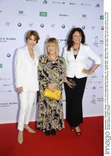 Dr. Christa Maar, Patricia Riekel und Uschi Dämmrich von Luttitz 14. Felix Burda Award Verleihung, Ehrung, Auszeichnung Felix Burda Stiftung BMW-Welt München 17. April 2016