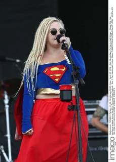 April 17, 2016 - Fort Lauderdale, Florida, United States - Singer Elle King performs onstage during the 2016 Tortuga Music Festival - Day 3. Fort Lauderdale United States - ZUMAw109