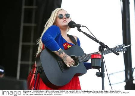 April 17, 2016 - Fort Lauderdale, Florida, United States - Singer Elle King performs onstage during the 2016 Tortuga Music Festival - Day 3. Fort Lauderdale United States - ZUMAw109
