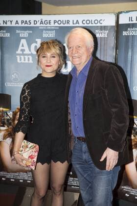 Berangere Krief et Andre Dussolier CELEBRITES : Filmpremiere Premiere film Adopte un veuf - Paris - 18 04 2016 GwendolineLeGoff Panoramic 