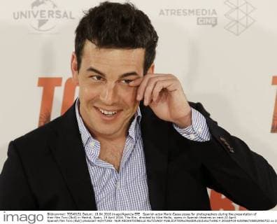 Spanish actor Mario Casas poses for photographers during the presentation of their film Toro (Bull) in Madrid, Spain, 19 April 2016. The film, directed by Kike Maillo, opens in Spanish theatres on next 22 April. Spanish film Toro (Bull) photocall !ACHTUNG: NUR REDAKTIONELLE NUTZUNG!  20160419-635966735852956722