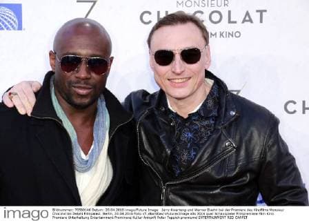 Jerry Kwarteng und Werner Daehn bei der Premiere des Kinofilms Monsieur Chocolat im Delphi Filmpalast. Berlin, 20.04.2016 Foto:xT.xBartillax xFuturexImage