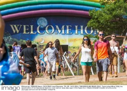 ITU, SP - 04 21 2016: TOMORROWLAND BRAZIL 2016 - Tomorrowland Brazil 2016, the second edition of the international electronic music festival, takes place again in the Maeda Park.  Jo?oxMoura