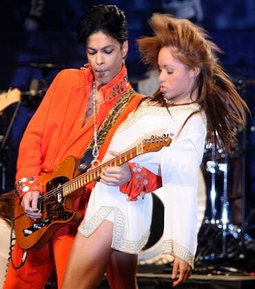 PRINCE ROGERS NELSON Pictured:Feb. 1, 2007 - Miami Beach, FL, USA - PRINCE performs during a news conference at the Miami Beach Convention Center in Miami Beach, Florida, Thursday, February 1, 2007. Prince will perform at the halftime show during Super Bowl XLI on February 4, 2007. Miami Beach U.S. - ZUMAm67_