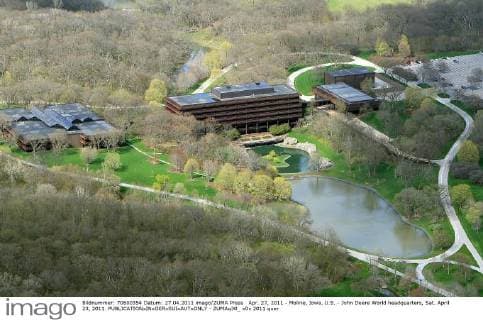 Architektur von Kevin Roche Apr. 27, 2011 - Moline, Iowa, U.S. - John Deere World headquarters, Sat. April 23, 2011. - ZUMAq30_