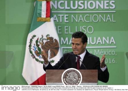 April 21, 2016 - Mexico - G21041611.JPG.CIUDAD DE MEXICO PresidentPresidente-EPN.- El presidente Enrique Pena Nieto durante la firma de una iniciativa de reforma para autorizar el uso medico y cientifico de la marihuana, el jueves 21 de abril de 2016. Al evento asistieron los titulares de Gobernacion, Miguel Ãngel Osorio Chong, y de Salud, Jose Narro, entre otros. Foto: Agencia EL UNIVERSALLucia GodinezJMA Mexico  - ZUMAu78_