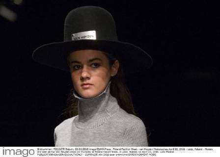 Poland Fashion Week: van Hoyden Modenschau April 22, 2016 - Lodz, Poland - Models are seen at the Van Hoyden show on Thursday at Poland Fasion Week, in Lodz, Poland, on April 22, 2016. Lodz Poland  - ZUMAn230