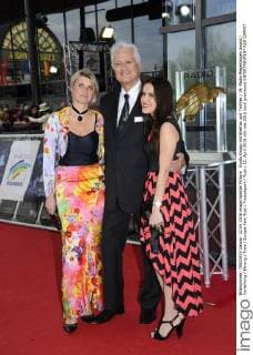 Guido Knopp mit Ehefrau und Tochter 19. Radio Regenbogen Award Verleihung Ehrung Preis Europa-Park Rust Freizeitpark Rust 22. April 2016