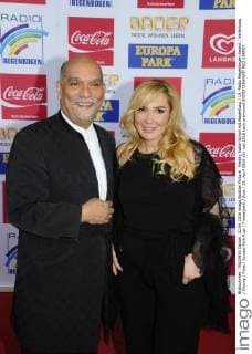 Freddy Sahin-Scholl mit Begleitung 19. Radio Regenbogen Award Verleihung Ehrung Preis Europa-Park Rust Freizeitpark Rust 22. April 2016