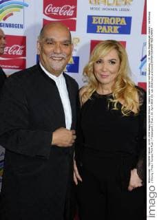 Freddy Sahin-Scholl mit Begleitung 19. Radio Regenbogen Award Verleihung Ehrung Preis Europa-Park Rust Freizeitpark Rust 22. April 2016