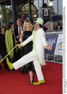Jessica Kastrop mit Charlie Chaplin-Double 19. Radio Regenbogen Award Verleihung Ehrung Preis Europa-Park Rust Freizeitpark Rust 22. April 2016