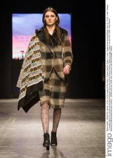 Poland Fashion Week in Lodz: Modenschau Rockmädchen April 22, 2016 - Lodz, Poland - A model walks the runway at the Rockmadchen show during the Poland Fashion Week, in Lodz, Poland, on April 22, 2016. Lodz Poland  - ZUMAn230