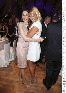 Dagmar Kögel und Franziska van Almsick bei der Aftershow Party des Radio Regenbogen Award 2016 im Europa-Park Confertainment Center. Rust, 22.04.2016 Foto:xS.xGabschx xFuturexImage