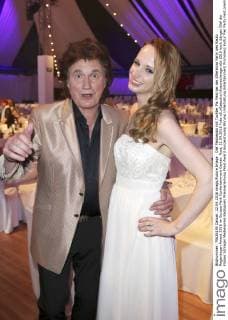 Olaf Malolepski mit Tochter Pia Malo bei der Aftershow Party des Radio Regenbogen Award 2016 im Europa-Park Confertainment Center. Rust, 22.04.2016 Foto:xS.xGabschx xFuturexImage