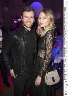 Daniel Grunenberg und Carolin Niemczyk (Glasperlenspiel) bei der Aftershow Party des Radio Regenbogen Award 2016 im Europa-Park Confertainment Center. Rust, 22.04.2016 Foto:xS.xGabschx xFuturexImage