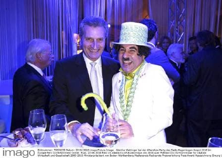 Günther Oettinger bei der Aftershow Party des Radio Regenbogen Award 2016 im Europa-Park Confertainment Center. Rust, 22.04.2016 Foto:xS.xGabschx xFuturexImage