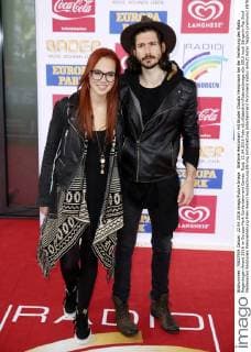 Stefanie Heinzmann mit Bruder Claudio Heinzmann bei der Verleihung des Radio Regenbogen Award 2016 im Europa-Park Confertainment Center. Rust, 22.04.2016 Foto:xS.xGabschx xFuturexImage