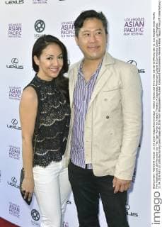 Edelyn Okano und Timo Chen bei der Eröffnung des 32. Los Angeles Asian Pacific Film Festivals mit der Premiere von The Tiger Hunter im Aratani Theatre im Japanese American Cultural & Community Center. Los Angeles, 21.04.2016 Foto:xD.xStarbuckx xFuturexImage