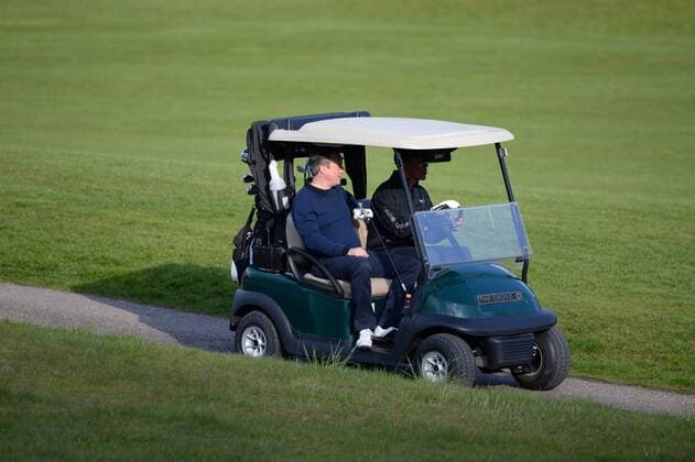 . 23 04 2016. London, United Kingdom. David Cameron and President Obama playing golf.  xAndrewxParsonsx xi-Imagesx IIM-12491-0020