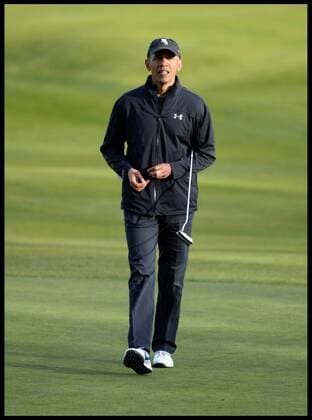 . 23 04 2016. London, United Kingdom. David Cameron and President Obama playing golf. The British Prime Minister David Cameron playing golf against the President of the United States, President Obama at golf at the Grove Golf Club.  xAndrewxParsonsx xi-Imagesx IIM-12491-0047