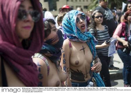 April 24, 2016 - Mexico City, Mexico City, MX - Protesters in Mexico City demanding an end to violence and harassment against women. Mexico City MX - ZUMAa136