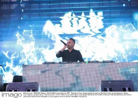 Spanish dj Juan Magan performs during The Fenix Tour at the Zocalo in Mexico City, Mexico, 24 April 2016. The Fenix Tour 2016 in Mexico City !ACHTUNG: NUR REDAKTIONELLE NUTZUNG!  20160425-635971676478601268