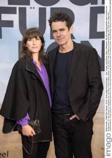 Tom Tykwer mit Ehefrau Marie Steinmann bei der Europapremiere des Kinofilms Ein Hologramm für den König A Hologram for the King im Zoo Palast. Berlin, 24.04.2016 Foto:xFredericx xFuturexImage