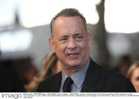 . 25 04 2016. London, United Kingdom. Tom Hanks arriving at the A Hologram for the King premiere in London.  xStephenxLockx xi-Imagesx IIM-12507-0009