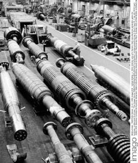 United States: c. 1934 Interior view of a factory that manufactures generator gears for turbines. Underwood Archives The Image Works xUnderwoodxArchives 1-Work-Fact-Mi_3