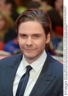 The First Avenger Filmpremiere in London German actor Daniel Bruhl attends the UK Premiere of Captain America: Civil War at Westfield in London on April 26, 2016.  LON20160426215 PAULxTREADWAY