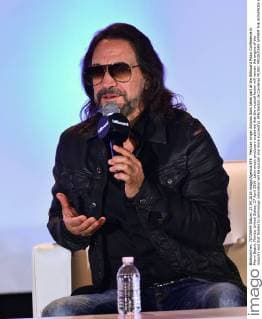 Mexican singer Antonio Solis takes part at the Billboard Music Conference in Miami Beach, Florida, United States, 27 April 2016. Latin music producers explained that the musical fusion will remain the engine of the industry and that thanks to technology innovation will be quicker and more successful. EFE Gaston de Cardenas MUSIC PRODUCERS AFFIRM THE ADVANCES OF TECHNOLOGY WIL WALLOW INNOVATION !ACHTUNG: NUR REDAKTIONELLE NUTZUNG!  MBE017 20160428-635974091701393562