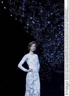 Polish model Jac Jagaciak wears a creation during the rehearsal of the fashion show by Pronovias in the Barcelona Bridal Fashion Week, in Barcelona, Spain, 29 April 2016. The event runs from 26 to 29 April. Barcelona Bridal Fashion Week !ACHTUNG: NUR REDAKTIONELLE NUTZUNG!  BRI01 20160429-635975626681846305