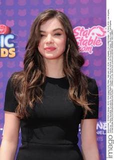February 19, 2016 - Los Angeles, CA, United States - 30 April 2016 - Los Angeles, California - Hailee Steinfeld. Arrivals for the 2016 Radio Disney Music Awards held at the Microsoft Theater. Photo Credit: Los Angeles United States - ZUMAa123