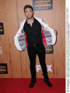 February 20, 2016 - Inglewood, CA, United States - 01 May 2016 - Inglewood, California - Michael Ray. 2016 American Country Countdown Awards - Press Room held at The Forum. Photo Credit: Inglewood United States - ZUMAa123