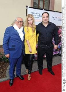 19. TOPILEAN Golf Charity Gala. Hartmut Lamminger , Simone Schulze ( Sim Marketing ) und Gewichtheber Almir Velagic anläßlich der 19. TOPILEAN Golf Charity Gala am 01.05.2016 im Crowne Plaza Heidelberg.