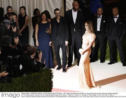 MET Gala 2016 Beyonce arrives on the red carpet at the Costume Institute Benefit at The Metropolitan Museum of Art celebrating the opening of Manus x Machina: Fashion in an Age of Technology in New York City on May 2, 2016.  NYP20160502101 JOHNxANGELILLO