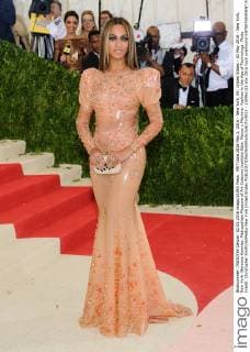 MET Gala 2016 May 2, 2016 - New York, NY, United States - 02 May 2016 - New York, New York- Beyonce Knowles. Metropolitan Museum of Art Costume Institute Gala: Manus x Machina: Fashion in the Age of Technology. Photo Credit: Christopher Smith AdMedia New York United States - ZUMAa123