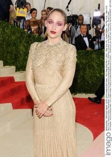 MET Gala 2016 May 2, 2016 - New York, NY, United States - 02 May 2016 - New York, New York- Jemima Kirke. Metropolitan Museum of Art Costume Institute Gala: Manus x Machina: Fashion in the Age of Technology. Photo Credit: Christopher Smith AdMedia New York United States - ZUMAa123