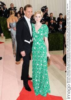 MET Gala 2016 May 2, 2016 - New York, NY, United States - 02 May 2016 - New York, New York- Tom Hiddleston, Elizabeth Debicki. Metropolitan Museum of Art Costume Institute Gala: Manus x Machina: Fashion in the Age of Technology. Photo Credit: Christopher Smith AdMedia New York United States - ZUMAa123