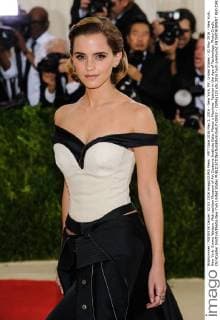 MET Gala 2016 May 2, 2016 - New York, NY, United States - 02 May 2016 - New York, New York- Emma Watson. Metropolitan Museum of Art Costume Institute Gala: Manus x Machina: Fashion in the Age of Technology. Photo Credit: Christopher Smith AdMedia New York United States - ZUMAa123