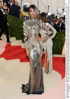 MET Gala 2016 May 2, 2016 - New York, NY, United States - 02 May 2016 - New York, New York- Jourdan Dunn. Metropolitan Museum of Art Costume Institute Gala: Manus x Machina: Fashion in the Age of Technology. Photo Credit: Christopher Smith AdMedia New York United States - ZUMAa123