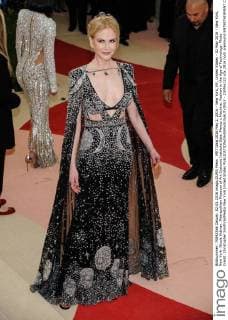 MET Gala 2016 May 2, 2016 - New York, NY, United States - 02 May 2016 - New York, New York- Nicole Kidman. Metropolitan Museum of Art Costume Institute Gala: Manus x Machina: Fashion in the Age of Technology. Photo Credit: Christopher Smith AdMedia New York United States - ZUMAa123