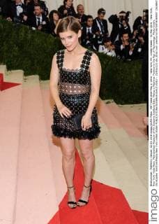 MET Gala 2016 May 2, 2016 - New York, NY, United States - 02 May 2016 - New York, New York- Kate Mara. Metropolitan Museum of Art Costume Institute Gala: Manus x Machina: Fashion in the Age of Technology. Photo Credit: Christopher Smith AdMedia New York United States - ZUMAa123