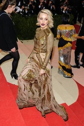 May 2, 2016 - New York, NY, United States - 02 May 2016 - New York, New York - Rachel McAdams. Metropolitan Museum of Art Costume Institute Gala: Manus x Machina: Fashion in the Age of Technology. Photo Credit: Christopher Smith AdMedia New York United States - ZUMAa123